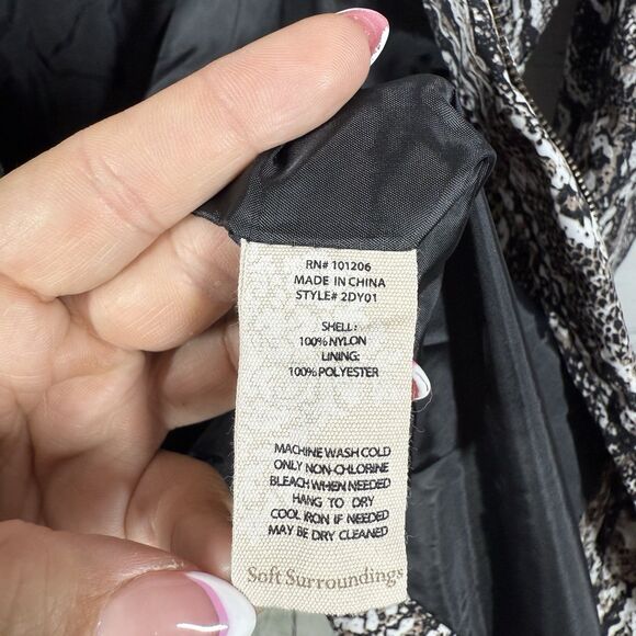 Soft Surroundings Jacket Women Medium Animal Print Mob Wife Water Resistance - Picture 7 of 12